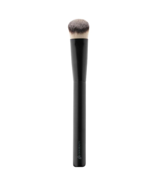 <p><span style="color: rgb(0, 0, 0); font-size: 16px">For precise, buildable coverage from every angle, this Angled Complexion brush is a makeup kit must-have.</span></p>