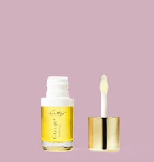 <p><strong>City Lips® Night Oil</strong><span style="color: rgb(102, 102, 102)"><strong> is a cushiony, exfoliating formula that wraps lips in deep hydration for a younger look overnight. Rejuvenating ingredients help smooth the look of wrinkles and add visible volume. Solution For: Smoker’s lines, thin lips, dry lips, wrinkled lips.*&nbsp; &nbsp; &nbsp; &nbsp;&nbsp;*Individual results can and will vary.</strong></span></p>